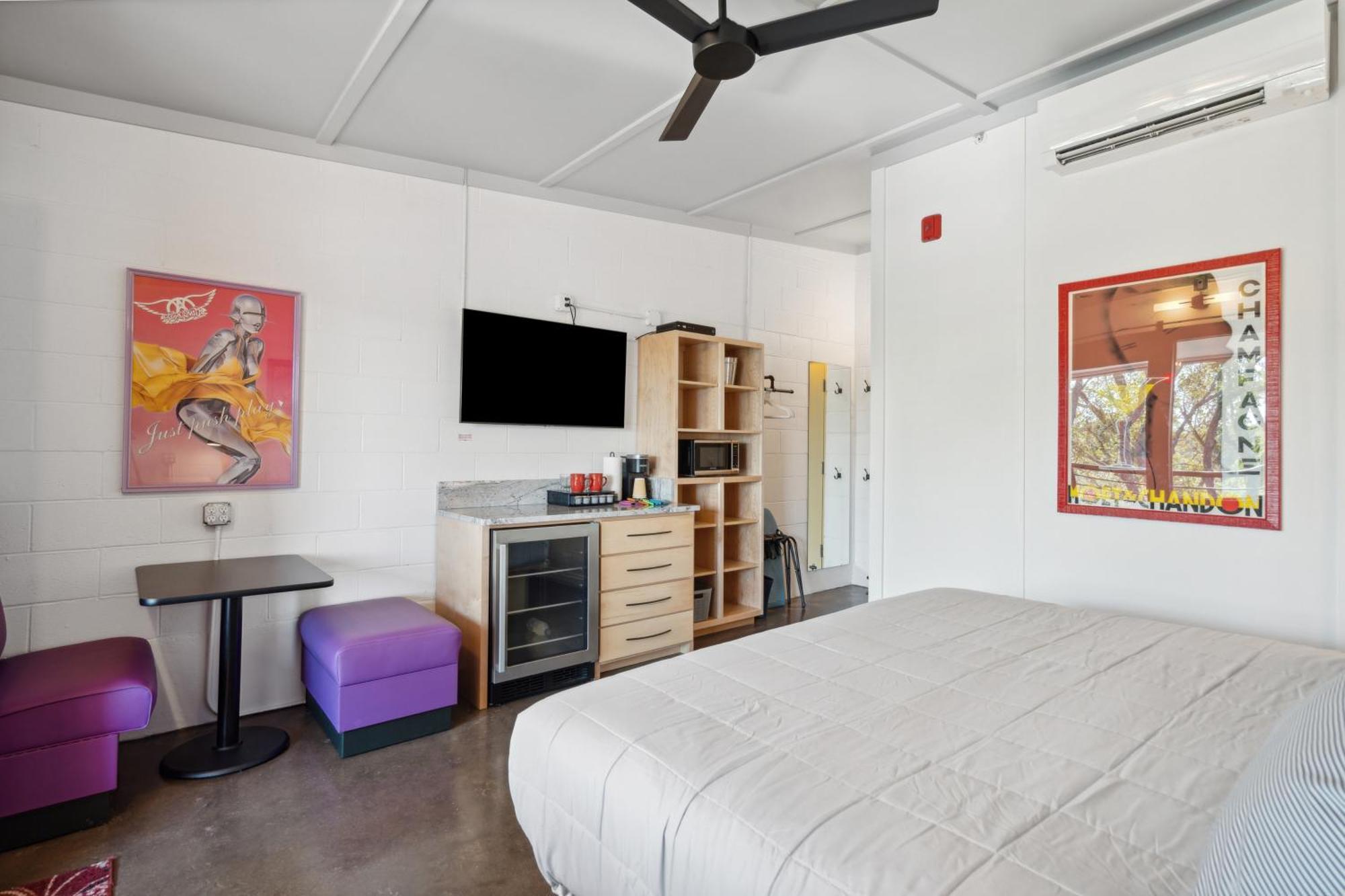 Boutique Vera Hotel In The Heart Of Фоли Бийч Екстериор снимка