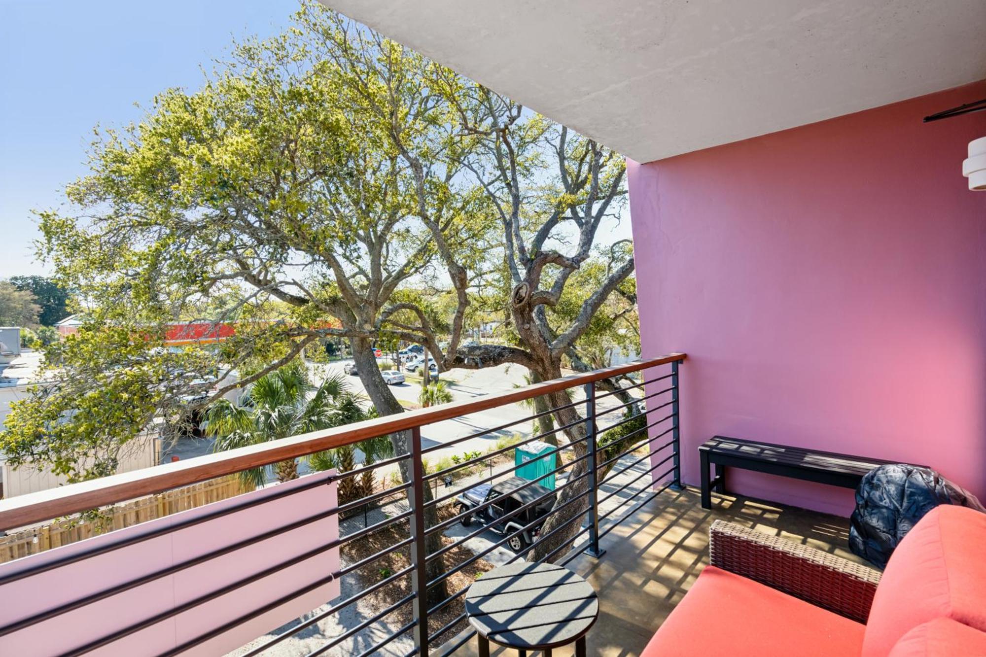 Boutique Vera Hotel In The Heart Of Фоли Бийч Екстериор снимка