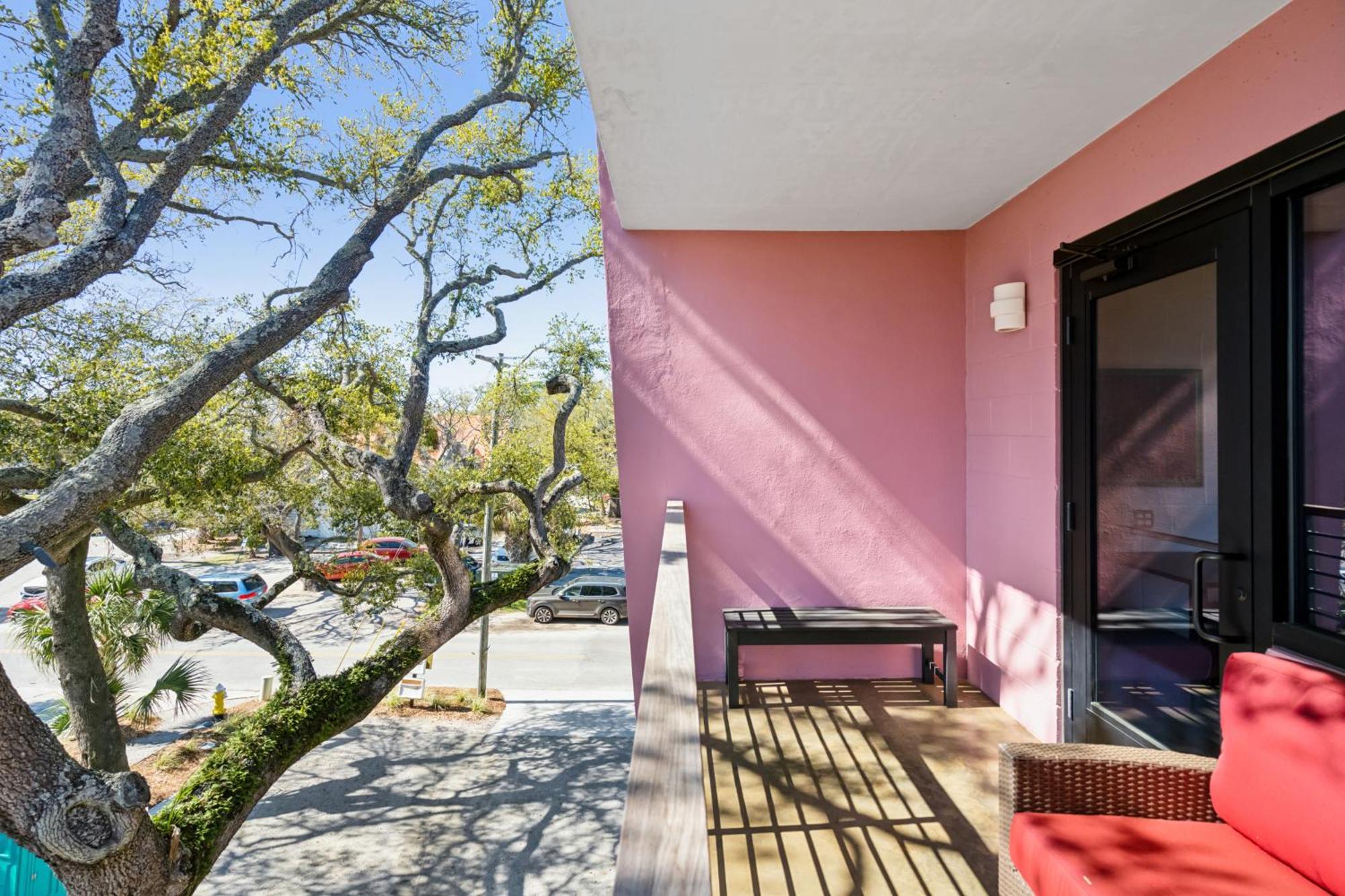 Boutique Vera Hotel In The Heart Of Фоли Бийч Екстериор снимка