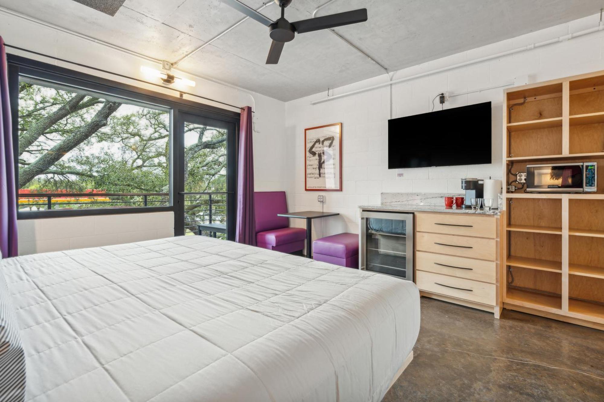 Boutique Vera Hotel In The Heart Of Фоли Бийч Екстериор снимка